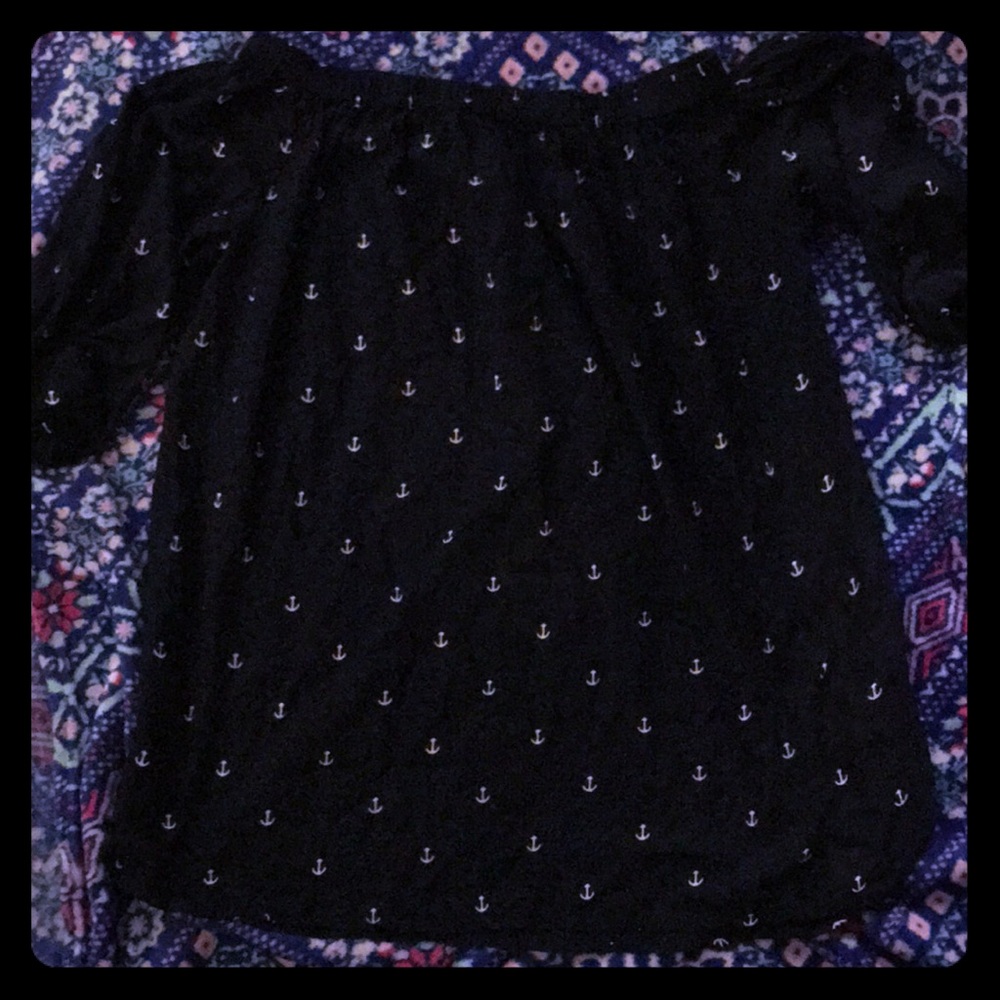 Off-the-shoulder Anchor Top